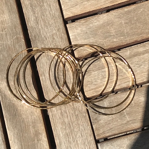 Bracelet - Picture 1 of 3